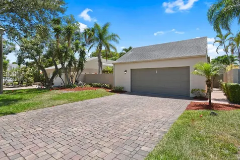 910 NW 22nd Avenue Delray Beach FL 33445