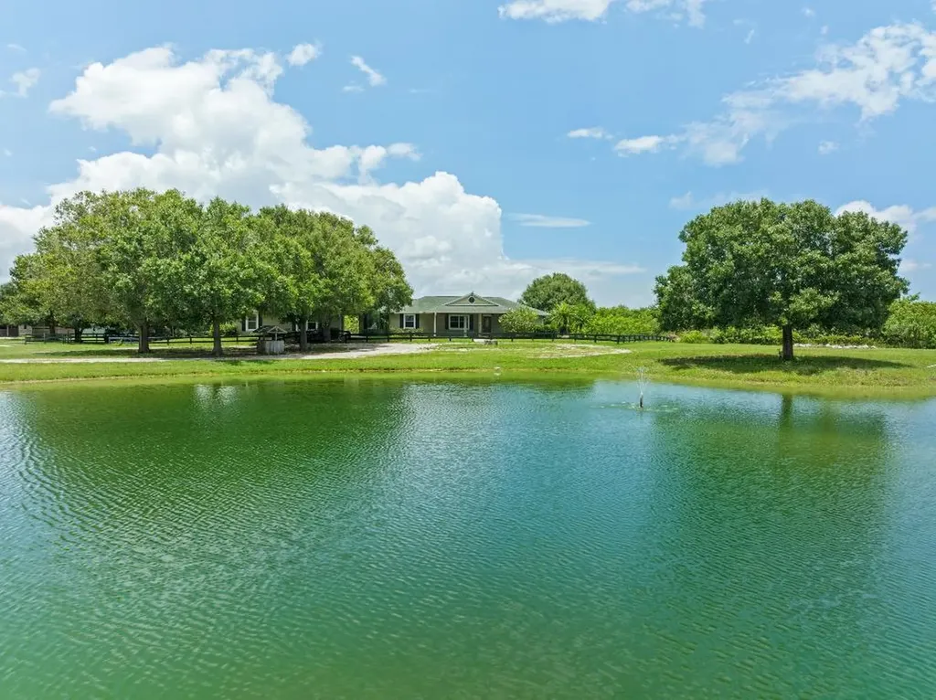 6350 13th Street SW Vero Beach FL 32968