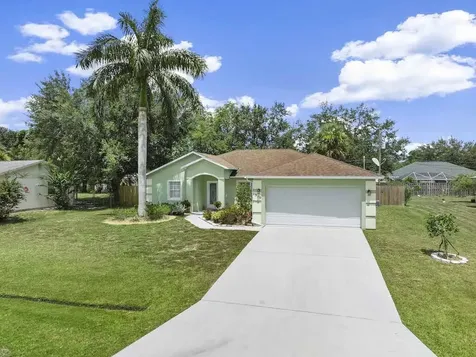 1919 SW Beekman Street Port St Lucie FL 34953
