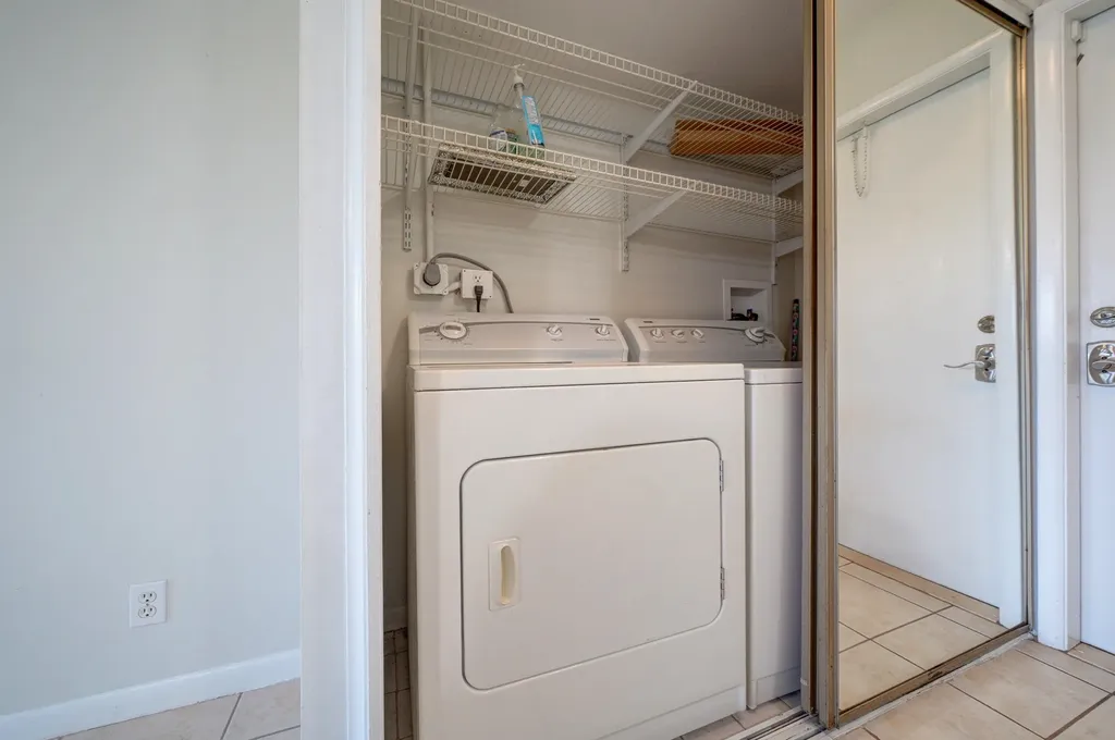 550 SE 2nd Avenue Deerfield Beach FL 33441