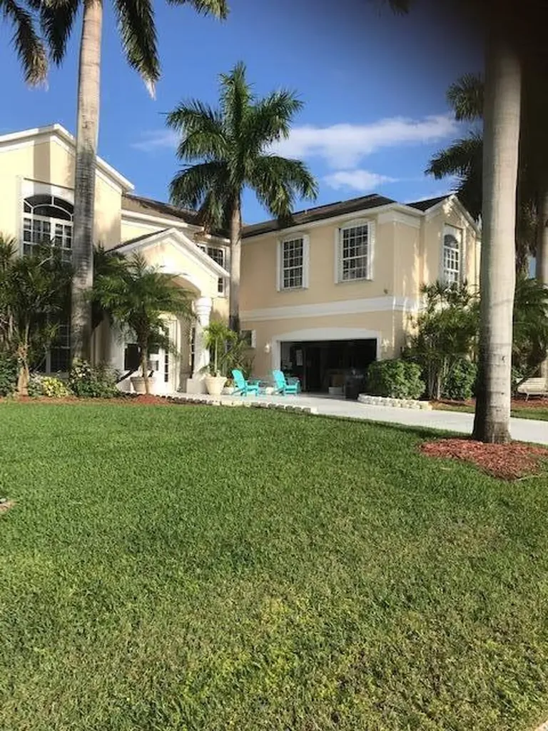 2261 SE Gowin Drive Port St Lucie FL 34952