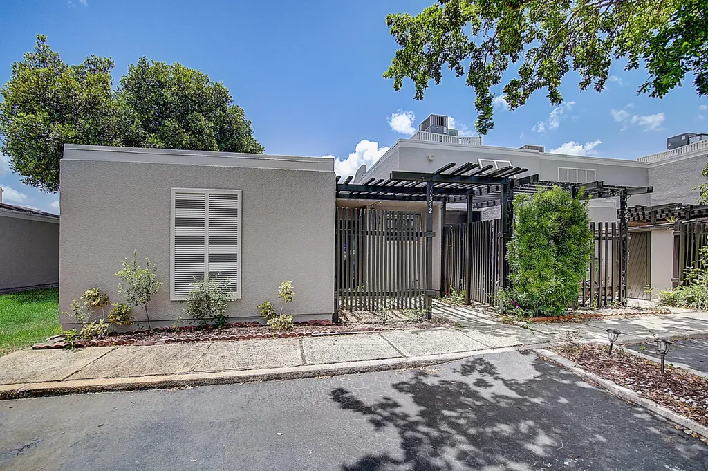 11342 NW 16th Street Pembroke Pines FL 33026
