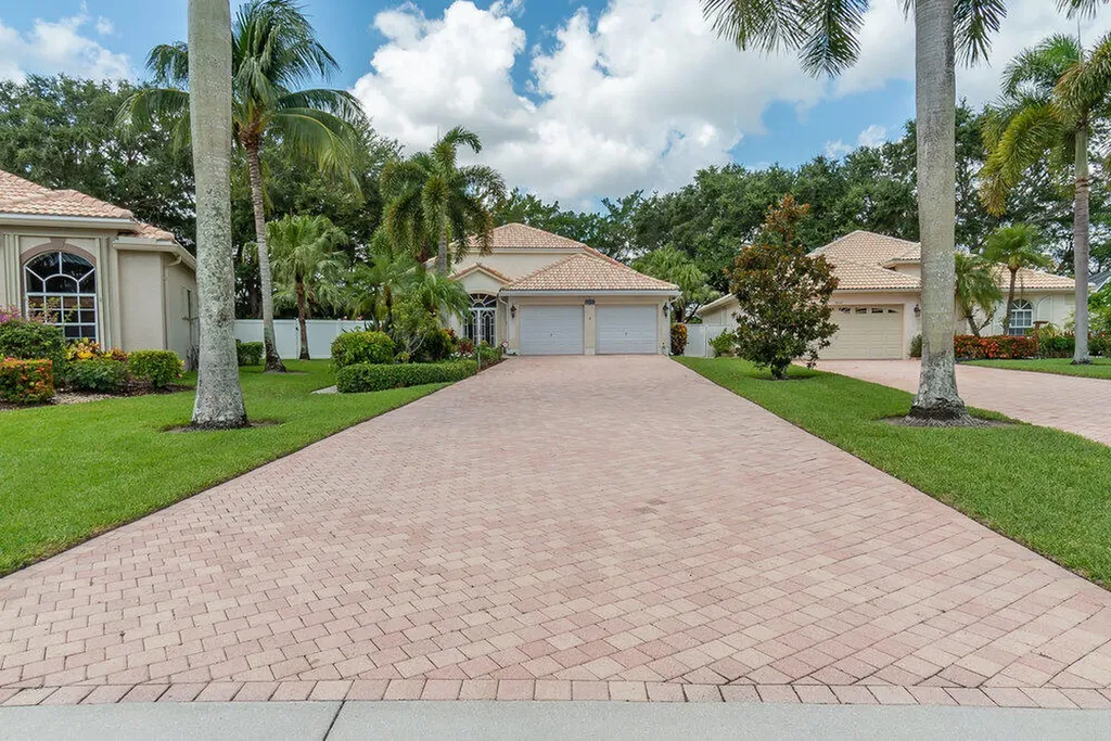 7628 Eagle Point Drive Delray Beach FL 33446