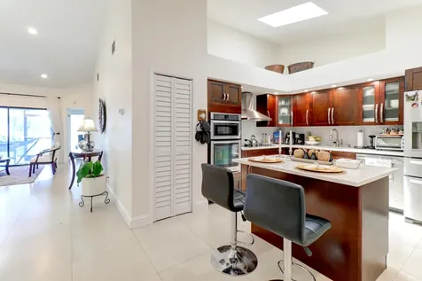 8463 Waterford Circle Tamarac FL 33321
