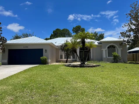 1352 SW Tadlock Avenue Port St Lucie FL 34953