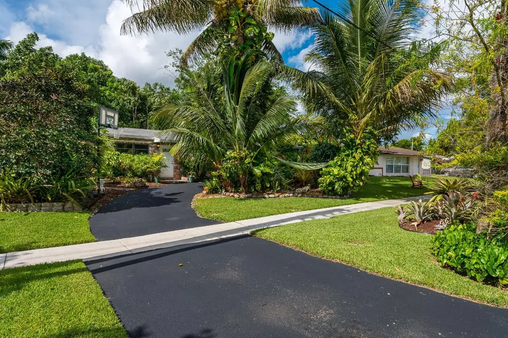 6030 NW 18th Street Margate FL 33063
