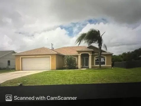 685 SW Hoffenberg Avenue Port St Lucie FL 34953