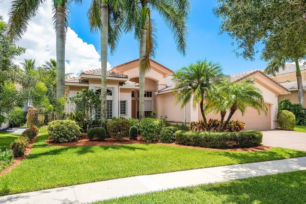 8862 Starhaven Cove Boynton Beach FL 33473