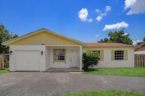 8221 NW 46th Street Lauderhill FL 33351