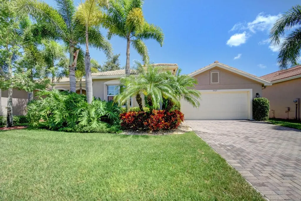 9569 Edengrove Court Boynton Beach FL 33473