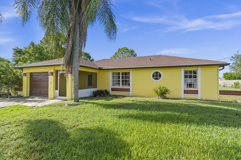 610 SW Dalton Circle Port St Lucie FL 34953