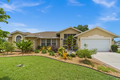 480 SW Ewing Avenue Port St Lucie FL 34983