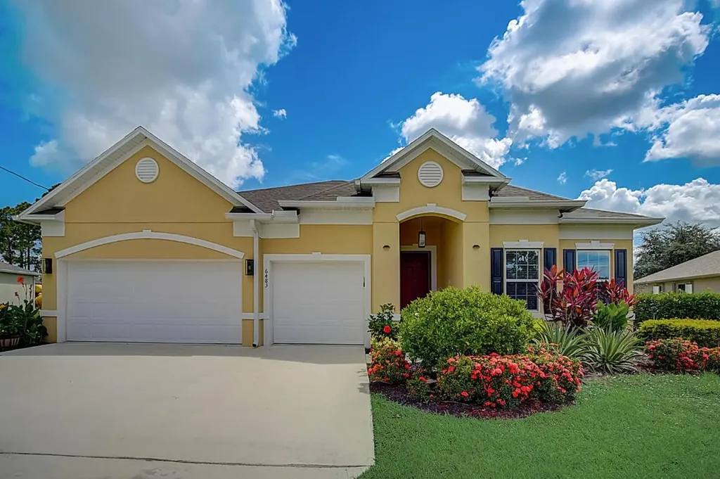 6483 NW Groveland Terrace Port St Lucie FL 34986