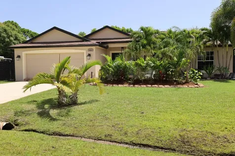 2451 SE Robin Circle Port St Lucie FL 34952