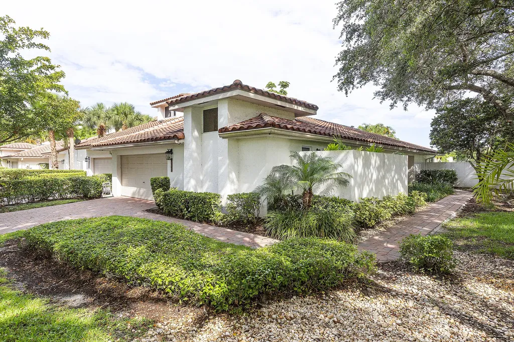 2363 Windsor Way Court Wellington FL 33414
