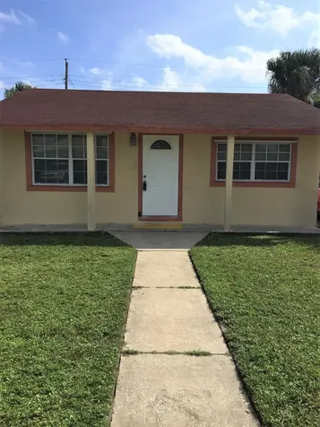 1573 W 17th Street Riviera Beach FL 33404