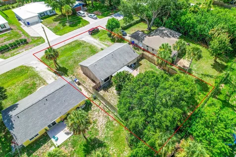 1055 34th Avenue SW Vero Beach FL 32968
