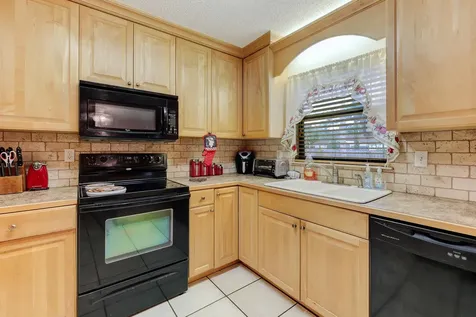 1055 34th Avenue SW Vero Beach FL 32968