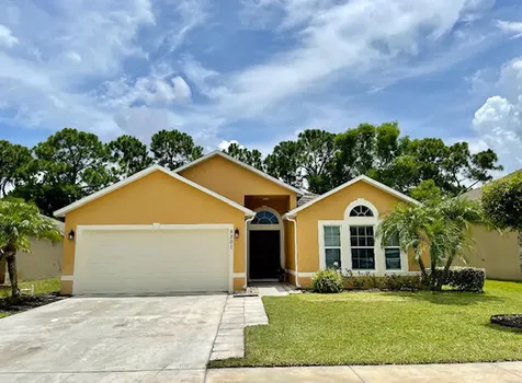 5201 NW Wisk Fern Circle Port St Lucie FL 34986