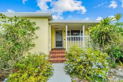 905 N Ocean Breeze Lake Worth Beach FL 33460
