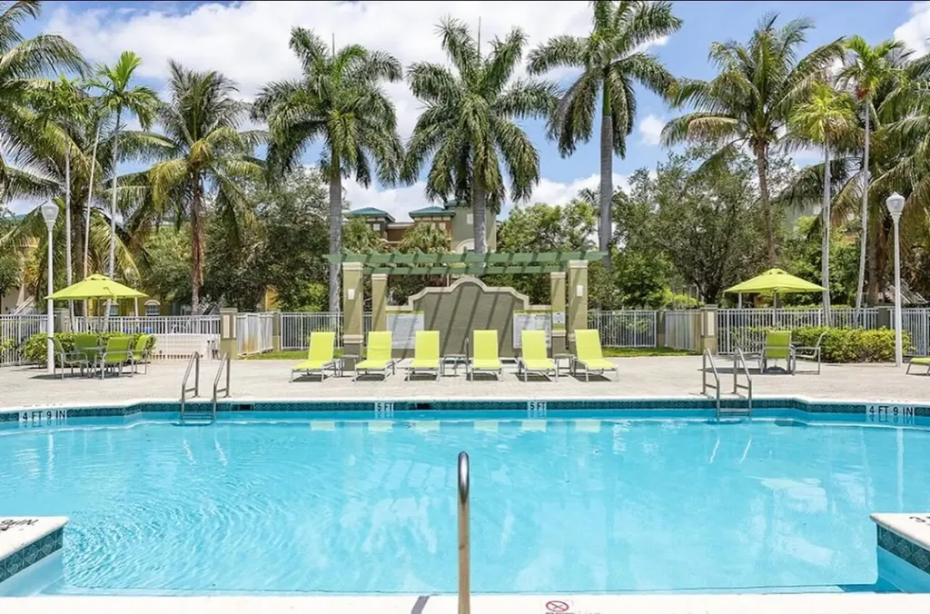 2885 S Oasis Drive Boynton Beach FL 33426