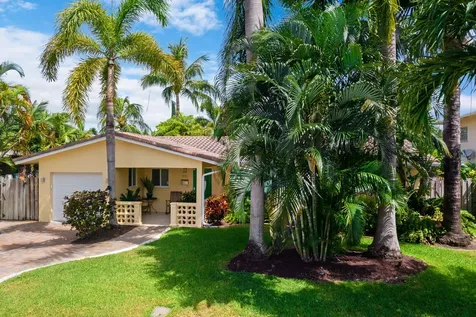 938 SE 9th Avenue Pompano Beach FL 33060
