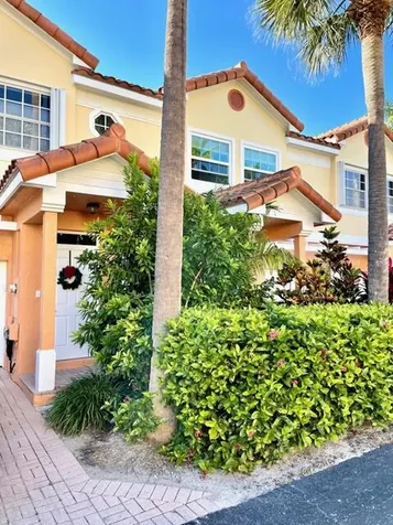 1950 NE 7th Street Deerfield Beach FL 33441