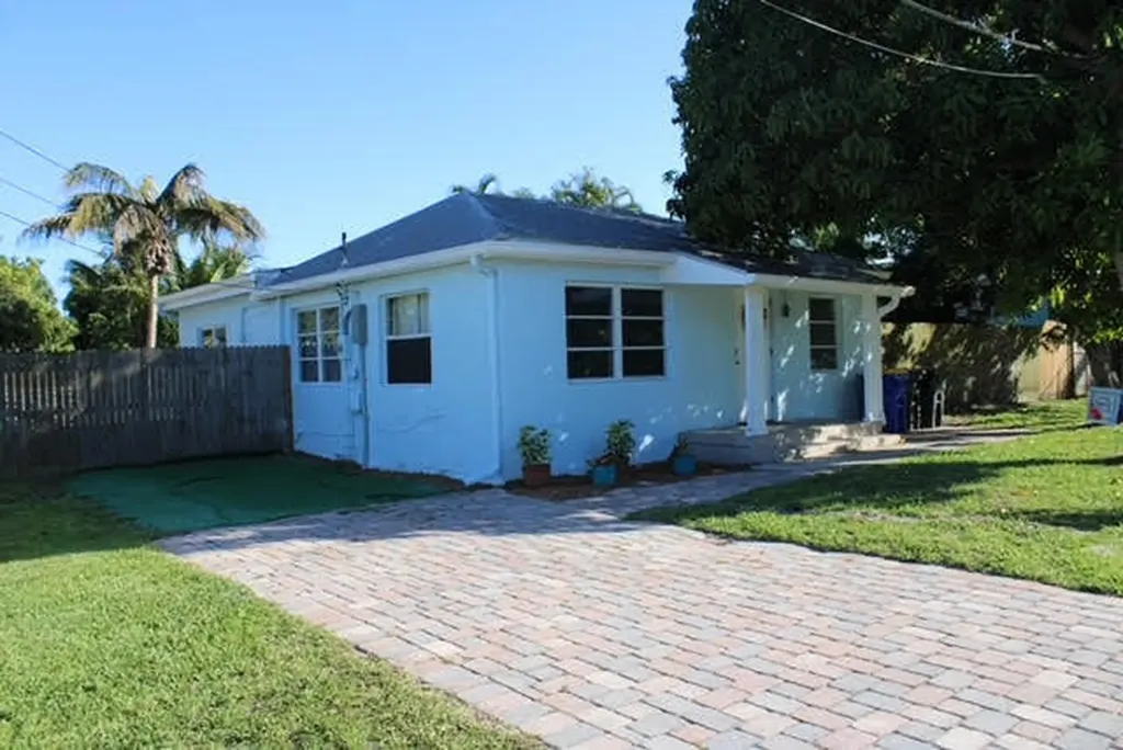 3790 SE Salerno Road Stuart FL 34997