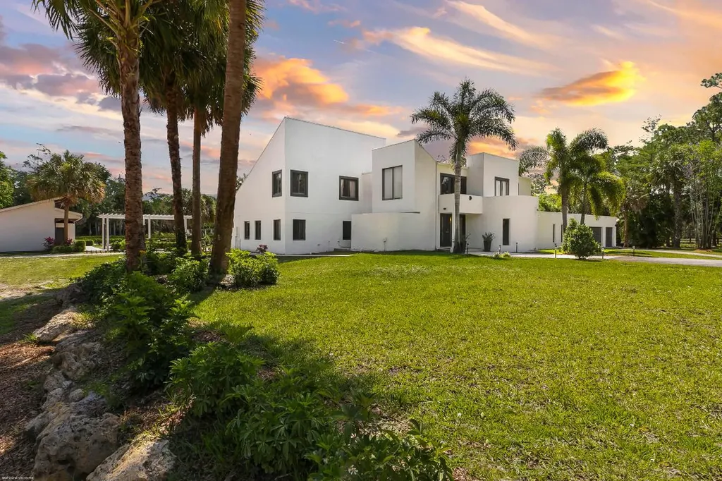 1588 Stallion Drive Loxahatchee FL 33470