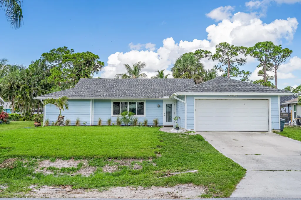 8284 SE Princess Tree Avenue Hobe Sound FL 33455