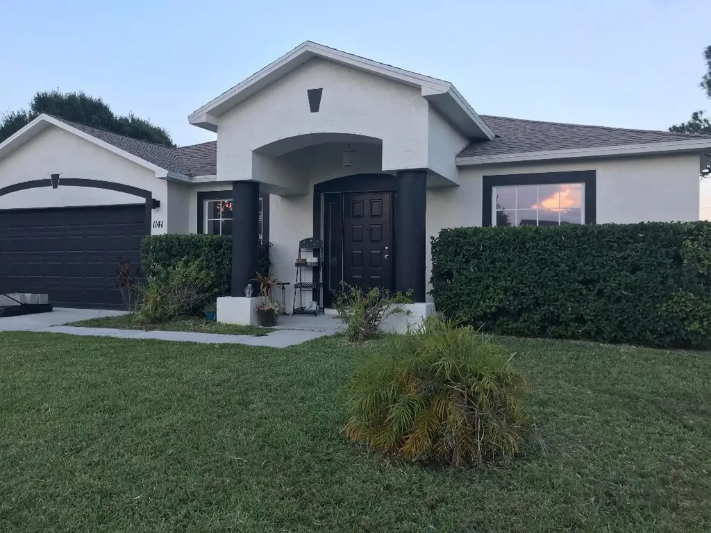 1141 SW Broadview Street Port St Lucie FL 34983