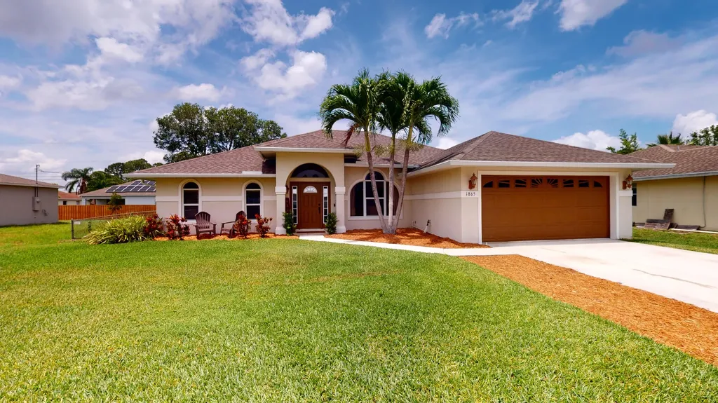 1865 SW Effland Avenue Port St Lucie FL 34953
