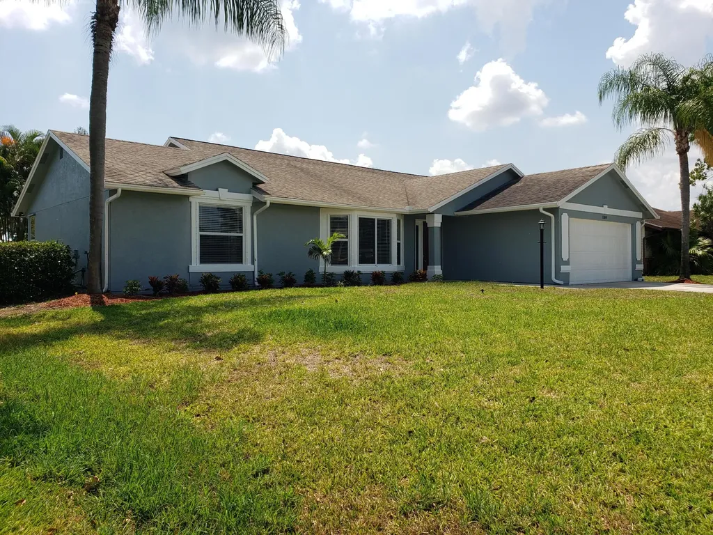1189 SW Cynthia Street Port St Lucie FL 34983