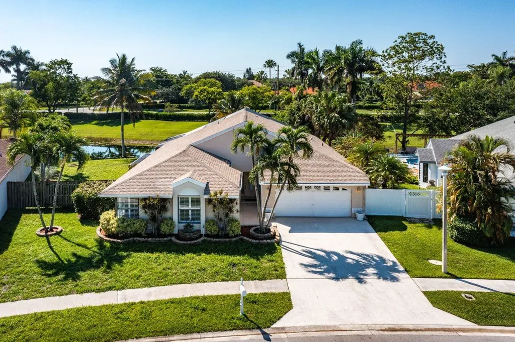 11824 Sunchase Court Boca Raton FL 33498