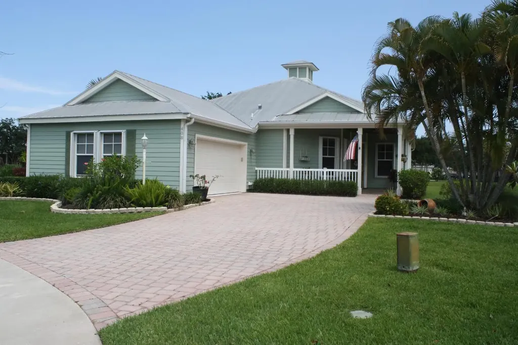 408 NE Ginger Lily Place Port St Lucie FL 34983