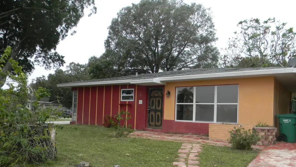 891 SE Solaz Avenue Port St Lucie FL 34983