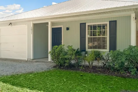 1021 19th Avenue SW Vero Beach FL 32962