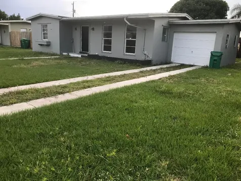 391 SE Solaz Avenue Port St Lucie FL 34983