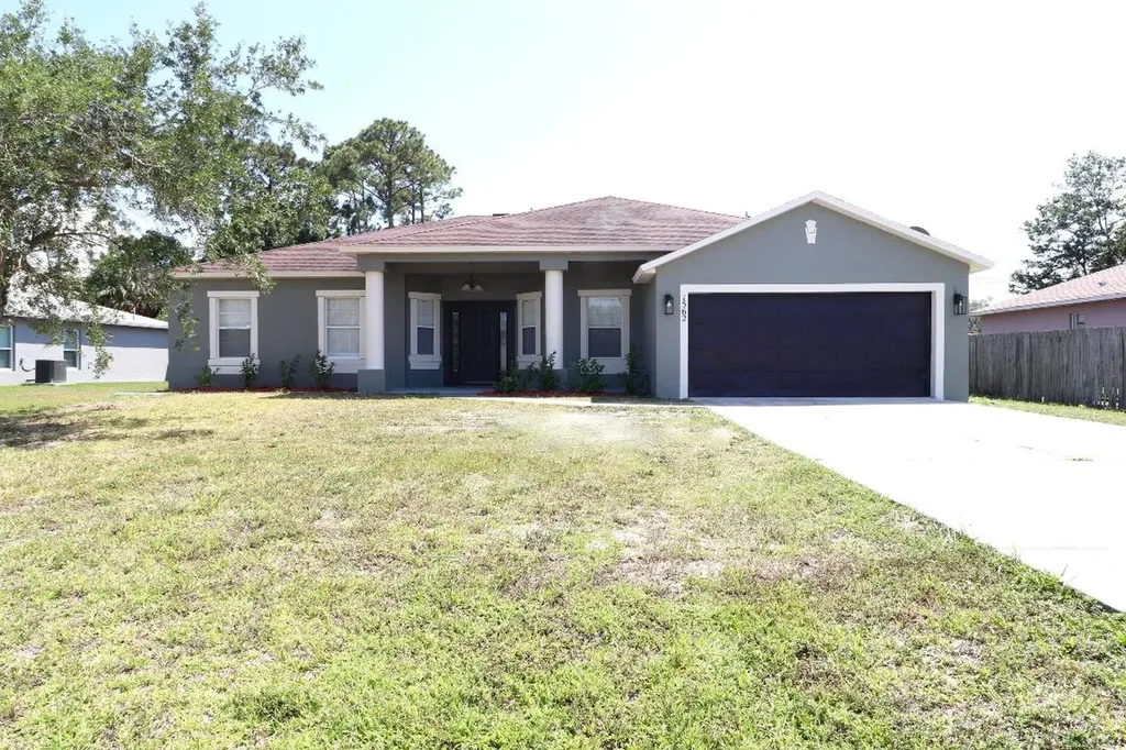 1562 SW California Boulevard Port St Lucie FL 34953