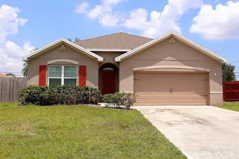 2425 SW Falcon Circle Port St Lucie FL 34953