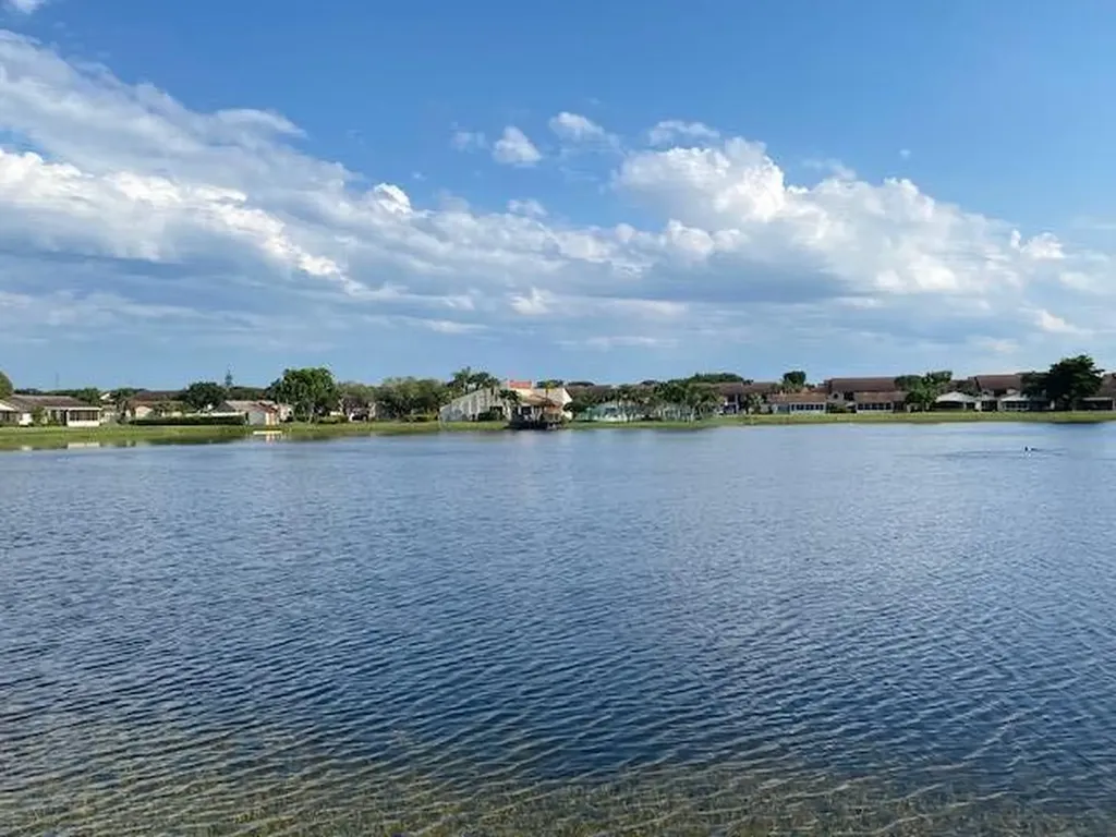 5727 Mirror Lakes Boulevard Boynton Beach FL 33472