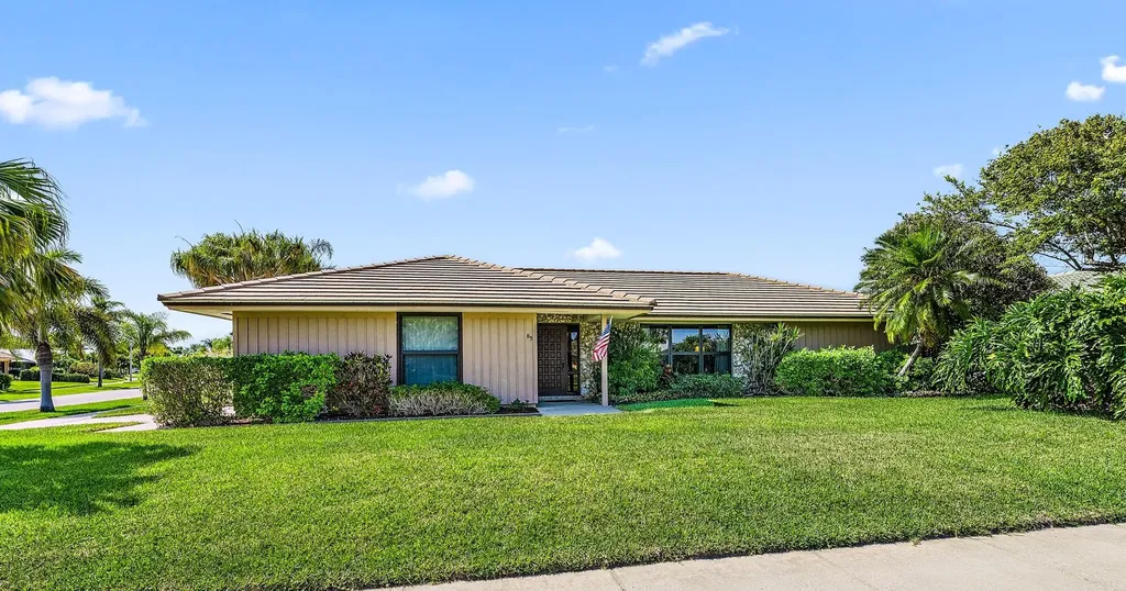 85 Hickory Hill Road Tequesta FL 33469