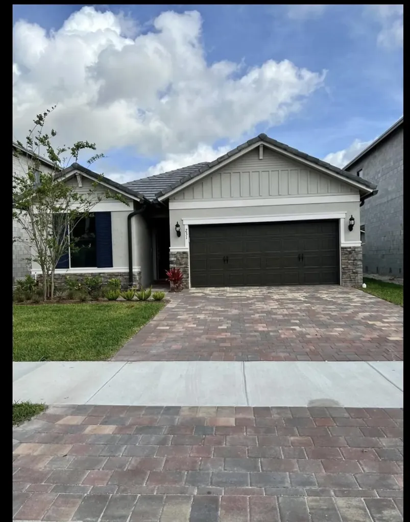 8231 Tailshot Court Lake Worth FL 33467
