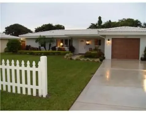 830 NE 6th Street Boca Raton FL 33432