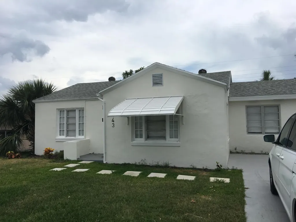 143 E 24th Street Riviera Beach FL 33404
