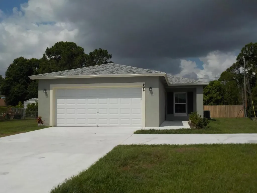 994 SW Del Rio Boulevard Port St Lucie FL 34953