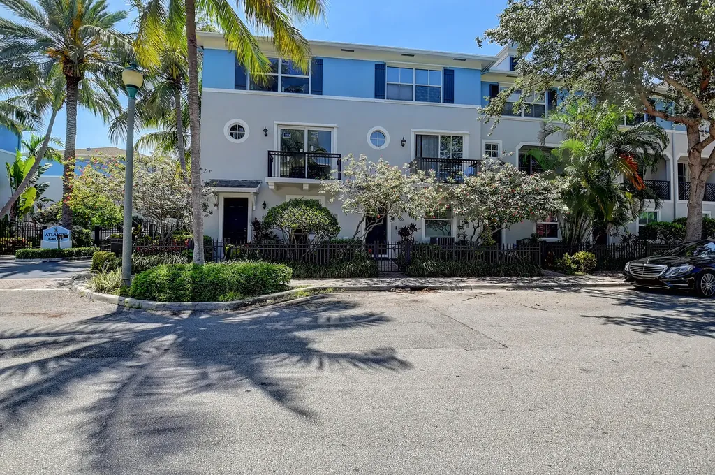 66 NW 3rd Avenue Delray Beach FL 33444
