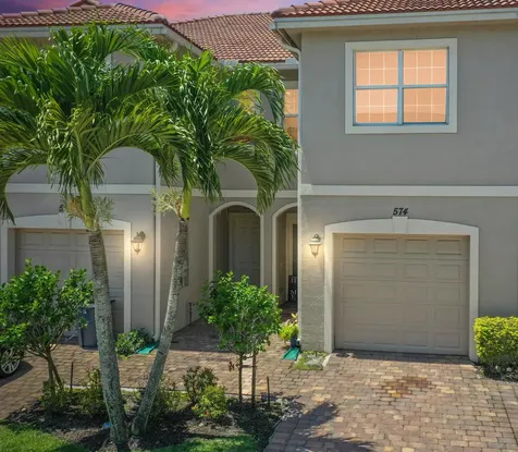574 SW Glen Crest Way Stuart FL 34997