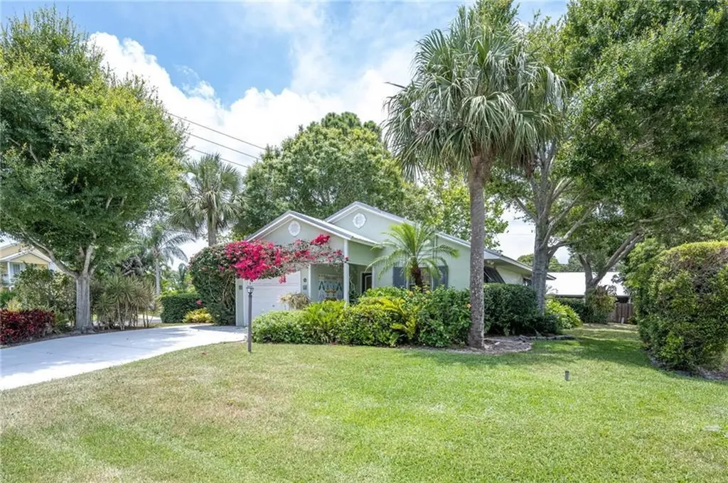 205 13th Avenue Vero Beach FL 32962