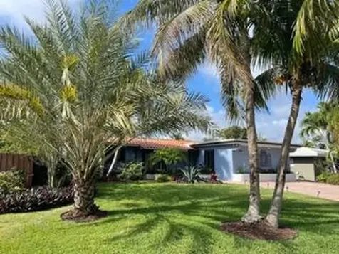1750 NE 40th Place Oakland Park FL 33334